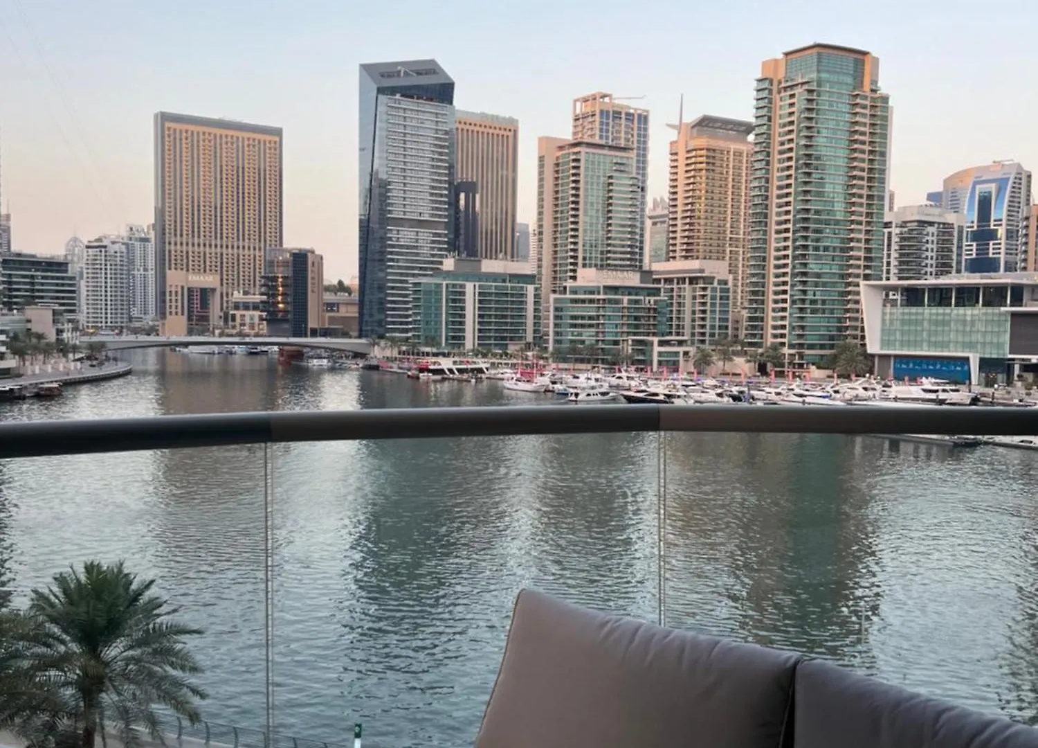 Eden Home Dubai 0*,